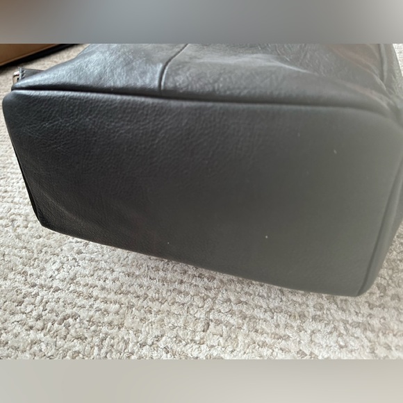 American Leather Company Black Leather Unisex  Backpack EUC - Picture 8 of 8